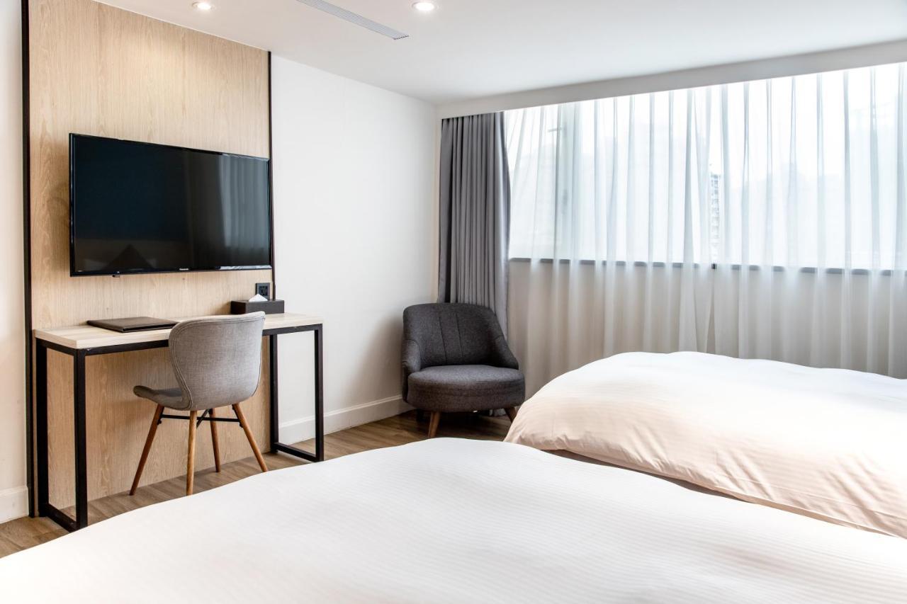 Hub Hotel Zhongli เถาหยวน ภายนอก รูปภาพ